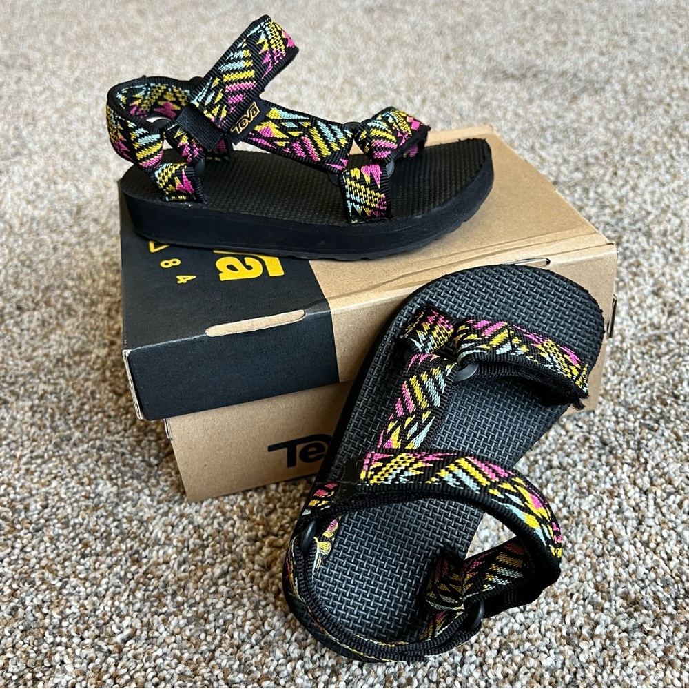 Toddler 9 Teva Sandals